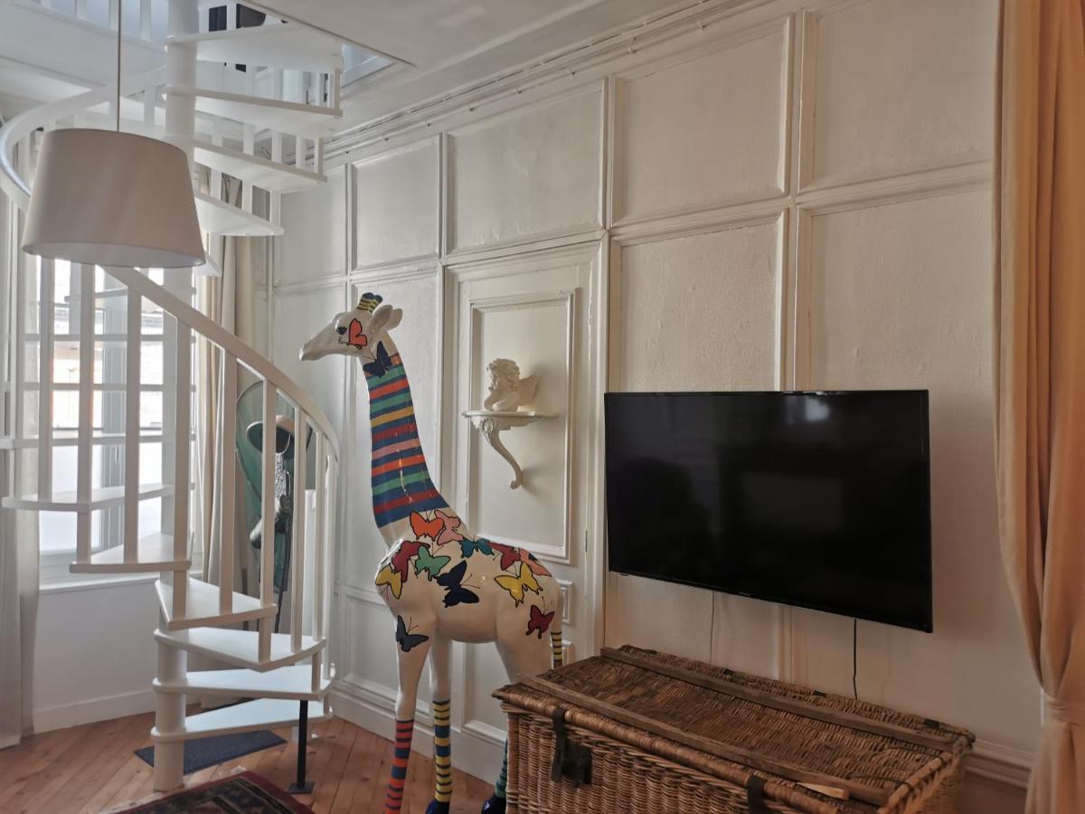 Les Papillons De St Leonard Apartment Honfleur Exterior photo